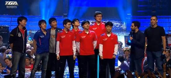 亚运会LOL参赛名单：Bin／369、jiejie、左手、JKL、Meiko