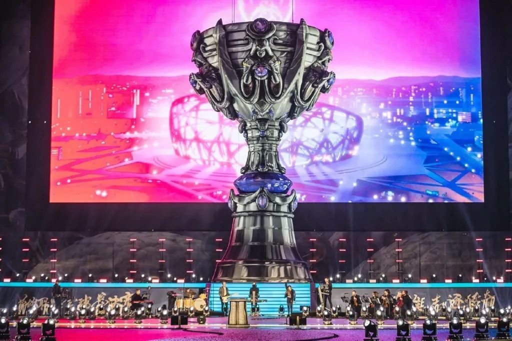 ON ：很久没打比赛觉得会手生，但没想到这么轻松就拿下了~